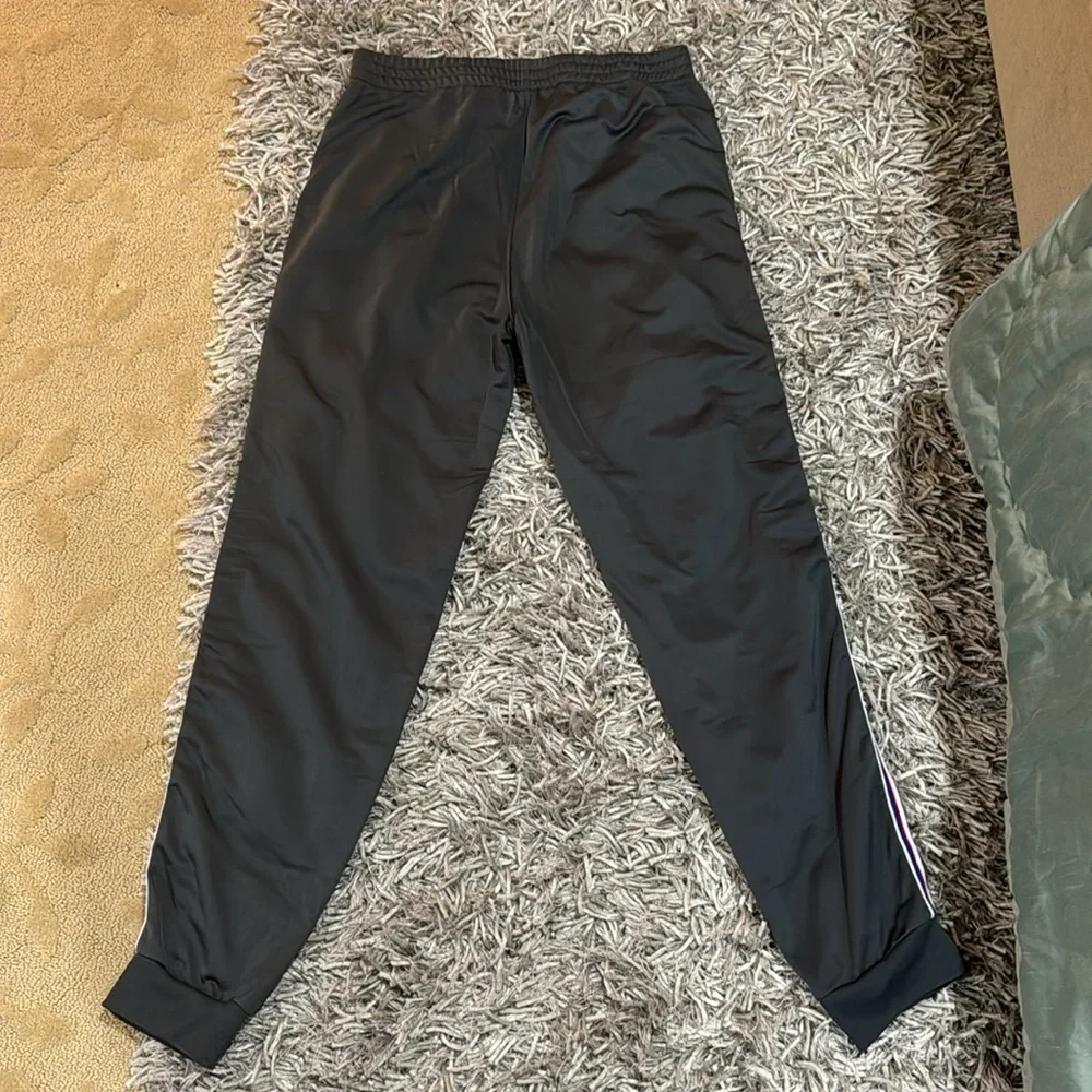 Grey Champion Joggers. Kids XL.‎